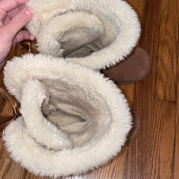 Women’s UGG boots - Picture 7 of 7